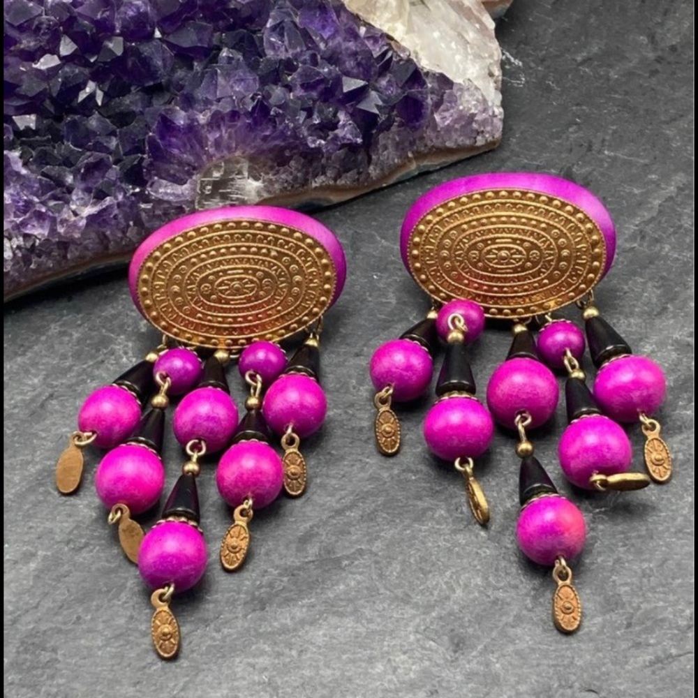 #766 clip Women’s Vintage artisan wood paint novelty statement fuchsia wood